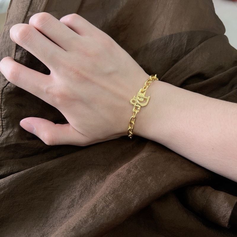 chr1st1an D10r bracelets